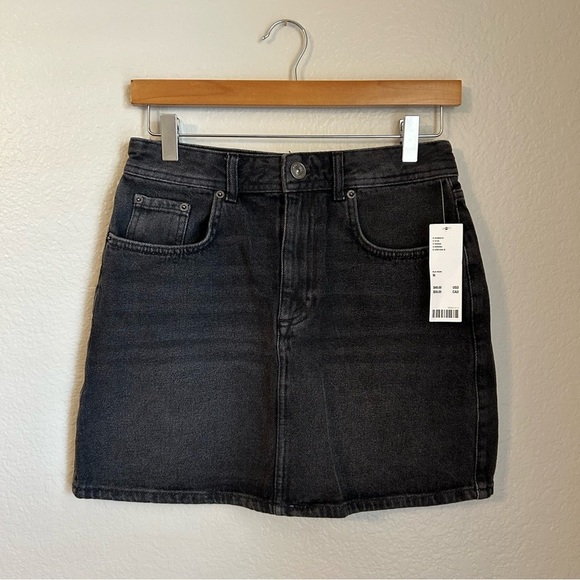 NWT, BDG Urban Outfitters Black Denim Y2K Mini Skirt, Size Medium - Picture 1 of 6
